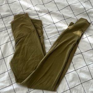 Aritzia TNA chill green leggings - small